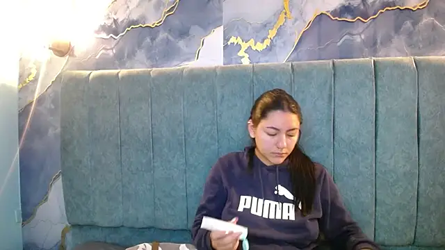 Snapshot of Megara_25 chatting on May 1, 11:59 am Megara 25 online show from May 1, 11:59 am