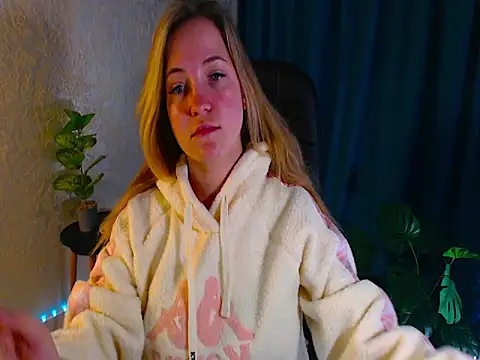 arlana klart online show from October 6, 1:36 am