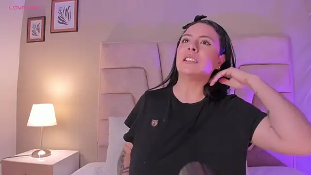 angelica cross  online show from April 21, 8:12 pm