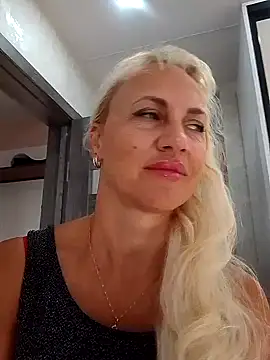 KissMiSveet online show from September 10, 2:50 pm