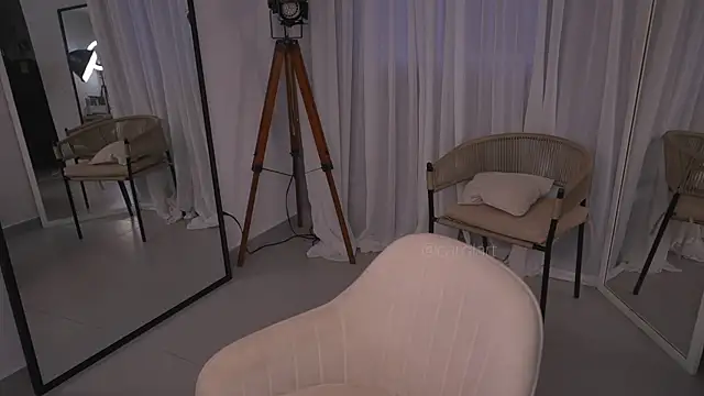 Snapshot of Carolart_ chatting on September 10, 11:05 pm Carolart  online show from September 10, 11:05 pm