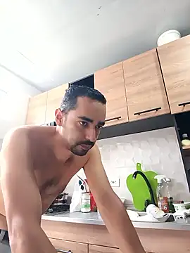 stivenlujan69 online show from January 13, 6:02 pm