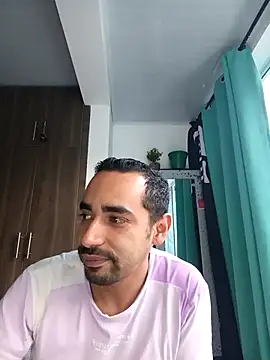 stivenlujan69 online show from January 17, 10:57 pm