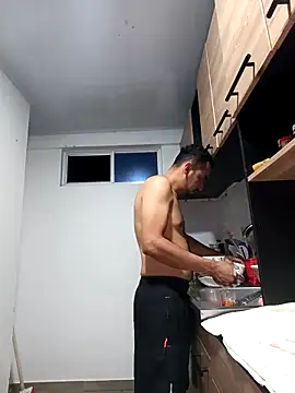 stivenlujan69 online show from February 11, 1:10 am