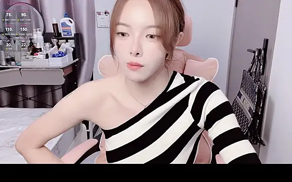 Snapshot of AmyySC chatting on October 28, 2:53 pm AmyySC online show from October 28, 2:53 pm