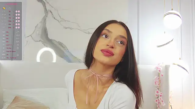 AdoraCortes online show from November 7, 5:07 am