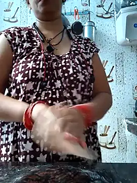 Snapshot of Sonalihot_ chatting on June 30, 2:12 am Sonalihot online show from June 30, 2:12 am