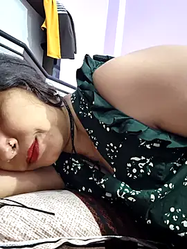 Snapshot of Sonalihot_ chatting on July 8, 3:33 am Sonalihot online show from July 8, 3:33 am