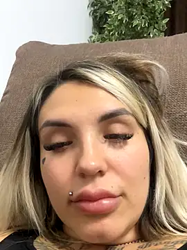 Snapshot of Princess-Jasmine07 chatting on November 11, 8:53 pm Princess-Jasmine07 online show from November 11, 8:53 pm