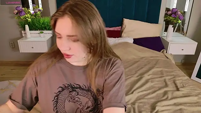 Moon  Bunny online show from February 15, 12:25 pm