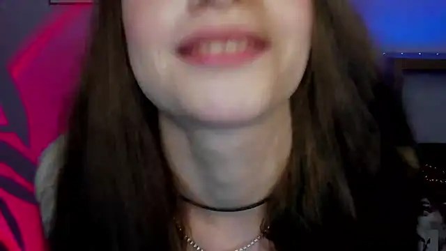 Snapshot of LuxMaya chatting on October 6, 7:28 am LuxMaya online show from October 6, 7:28 am