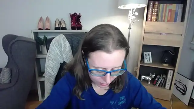 sweetxLizzy online show from November 6, 5:30 am