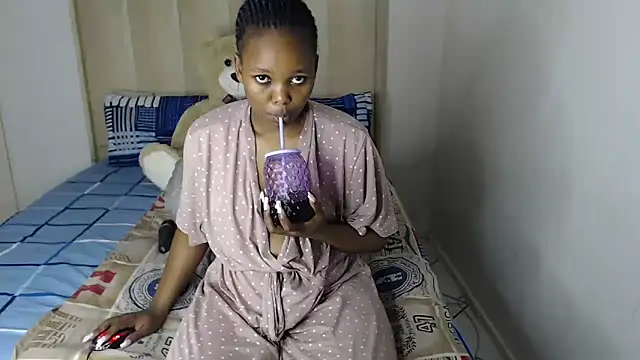 Snapshot of Abby_108 chatting on November 13, 6:18 pm Abby 108 online show from November 13, 6:18 pm