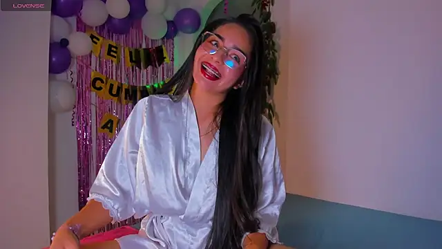 latingabby online show from November 6, 9:37 pm