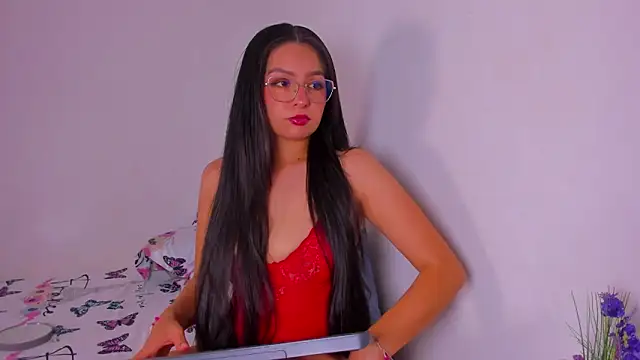 Snapshot of latingabby chatting on April 28, 9:31 pm latingabby online show from April 28, 9:31 pm