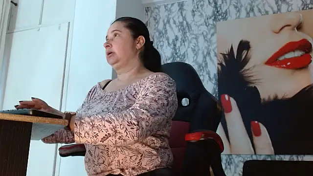 mariani smith online show from September 15, 11:54 am