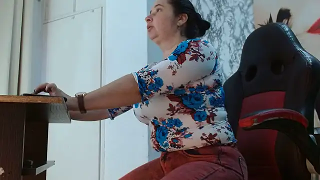 mariani smith online show from September 23, 11:57 am