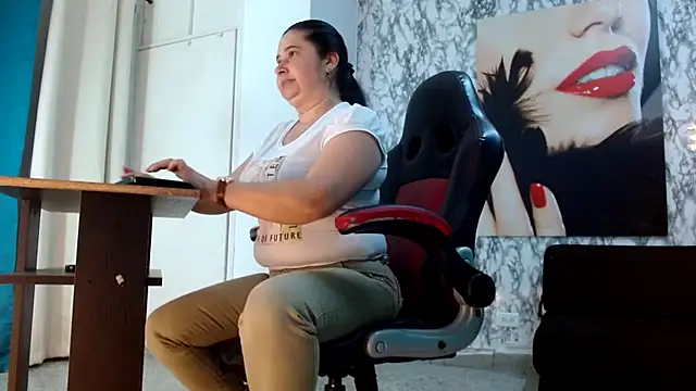 mariani smith online show from October 5, 11:41 am