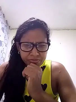 PERLA BLACK  online show from October 22, 3:40 am