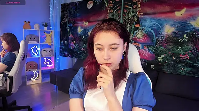 Snapshot of ClaraParks chatting on October 30, 6:41 pm ClaraParks online show from October 30, 6:41 pm