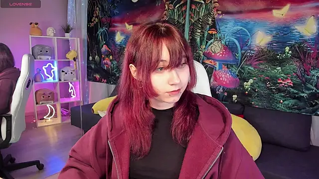 Snapshot of ClaraParks chatting on November 3, 6:20 pm ClaraParks online show from November 3, 6:20 pm