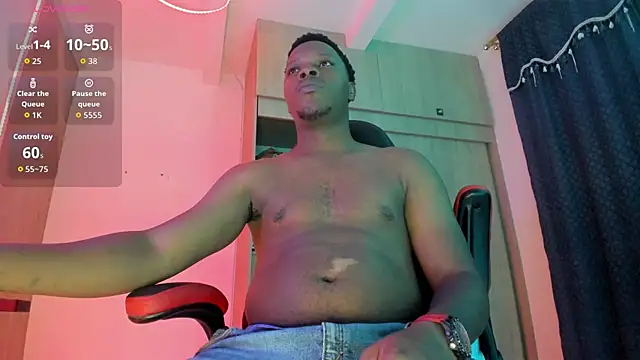 Snapshot of CorvisXnc0012 chatting on December 4, 5:06 am CorvisXnc0012 online show from December 4, 5:06 am