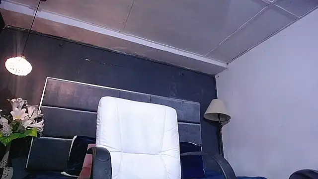 blackbignude online show from November 29, 1:19 am