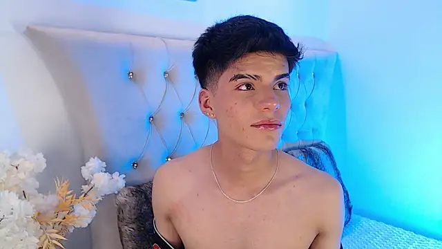 Snapshot of Dulcey_ chatting on September 13, 4:23 am Dulcey online show from September 13, 4:23 am