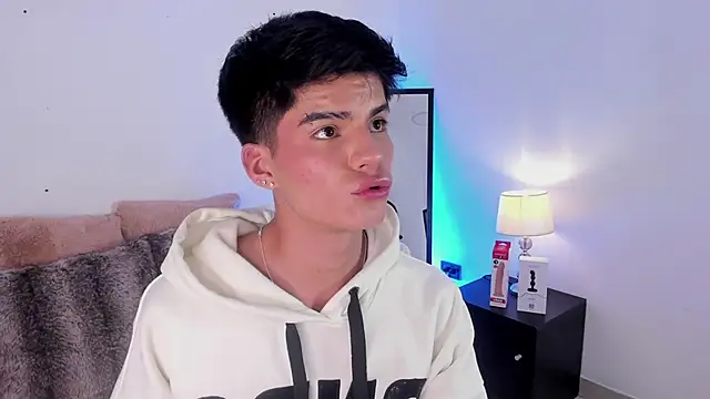 Snapshot of Dulcey_ chatting on September 22, 6:04 am Dulcey online show from September 22, 6:04 am