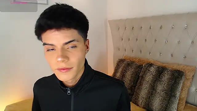 Snapshot of Dulcey_ chatting on October 4, 4:21 am Dulcey online show from October 4, 4:21 am