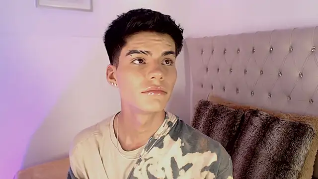 Snapshot of Dulcey_ chatting on October 5, 12:20 am Dulcey online show from October 5, 12:20 am