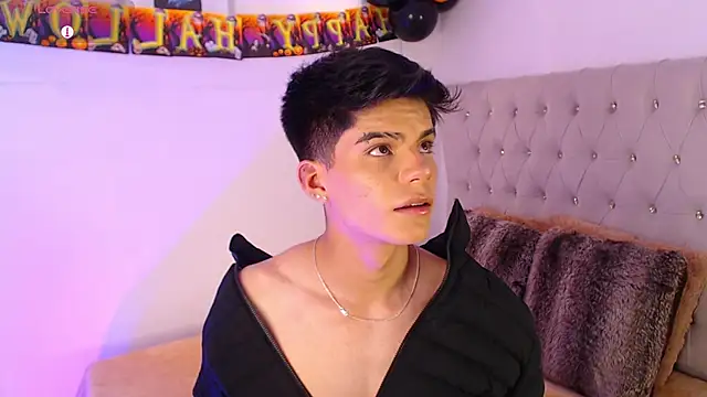 Snapshot of Dulcey_ chatting on October 7, 4:20 am Dulcey online show from October 7, 4:20 am