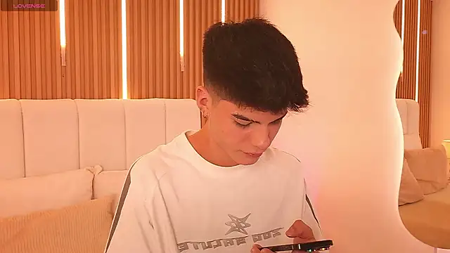 Dulcey  online show from March 15, 4:51 am