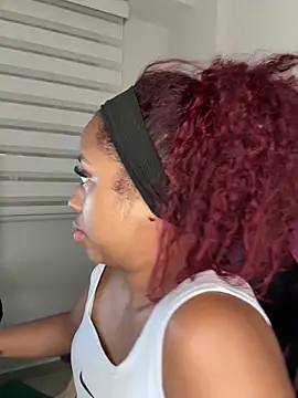  Zahara  online show from February 18, 11:55 pm