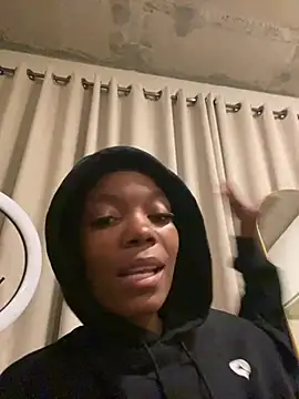 prettydollyy online show from April 21, 8:55 pm