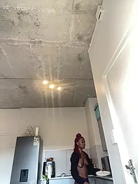 prettydollyy online show from June 11, 7:28 am
