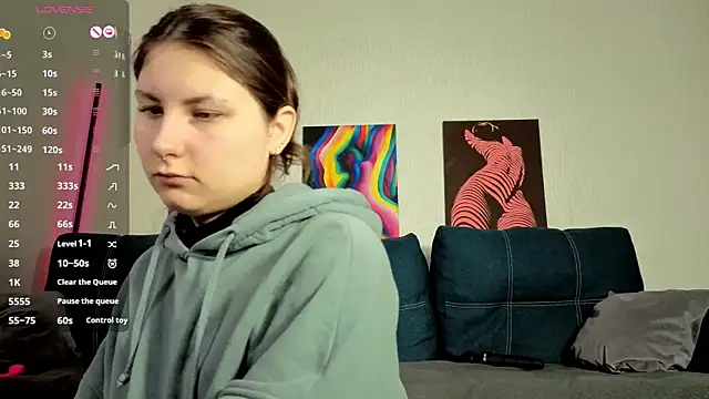 TrixiBell online show from April 21, 4:08 am