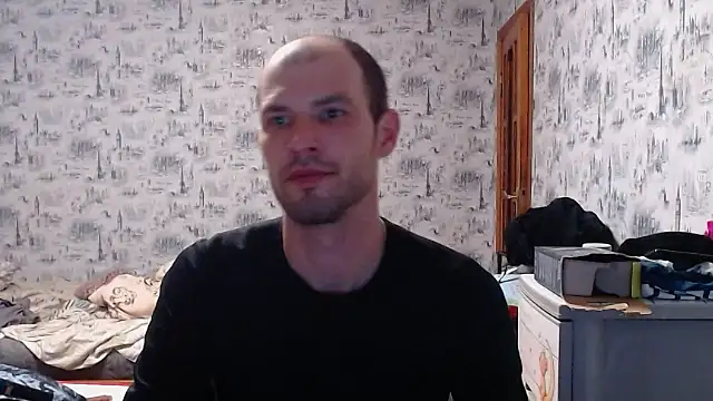 Snapshot of hangryf chatting on December 18, 2:23 pm hangryf online show from December 18, 2:23 pm