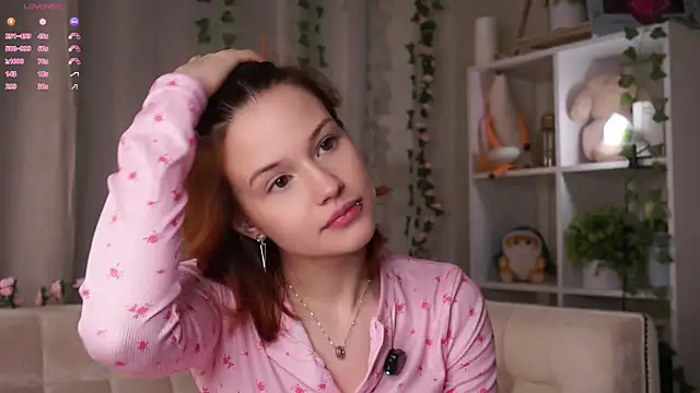 BlytheBenny online show from December 20, 11:56 pm