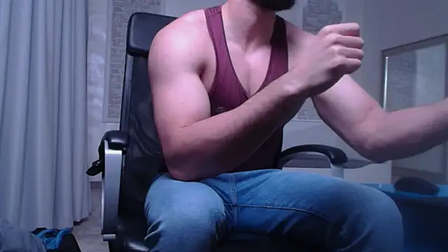 IvanHydee online show from October 6, 4:43 am