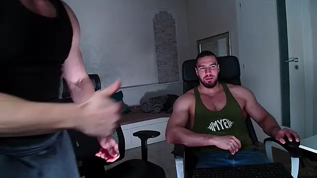 IvanHydee online show from February 13, 5:47 am