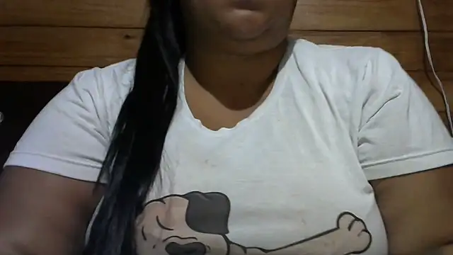 Snapshot of MARRENTINHA34 chatting on May 24, 9:20 pm MARRENTINHA34 online show from May 24, 9:20 pm
