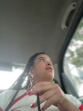 Snapshot of JuanitaMore01 chatting on July 10, 11:07 pm JuanitaMore01 online show from July 10, 11:07 pm