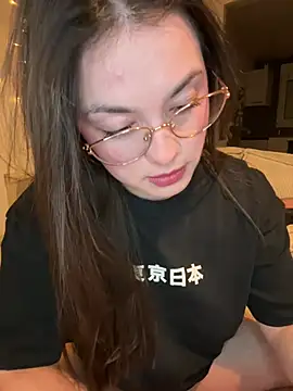 liloush   online show from March 29, 7:47 pm