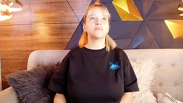 ly lulu online show from April 8, 11:10 am