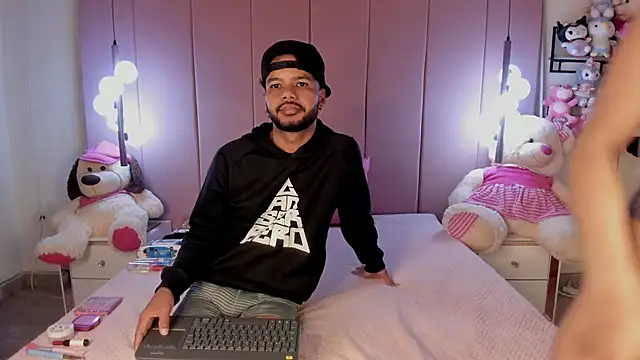 Snapshot of Liah_Marthina chatting on November 30, 3:21 am Liah Marthina online show from November 30, 3:21 am