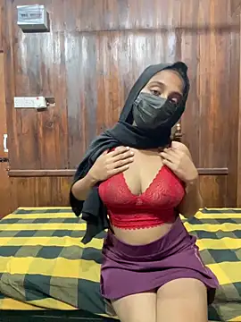 Snapshot of Tsbabylove1 chatting on February 23, 8:44 am Tsbabylove1 online show from February 23, 8:44 am