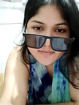 Snapshot of Nusrat-N chatting on September 13, 1:44 pm Nusrat-N online show from September 13, 1:44 pm