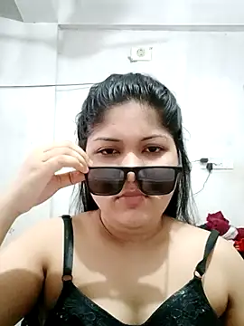 Snapshot of Nusrat-N chatting on September 17, 3:30 am Nusrat-N online show from September 17, 3:30 am