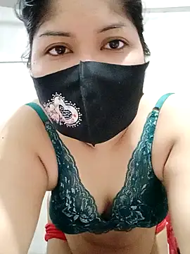 Snapshot of Nusrat-N chatting on November 4, 2:32 am Nusrat-N online show from November 4, 2:32 am